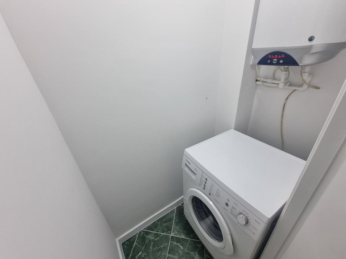 Negruzzi Bd, One Bedroom Apartment Chisinau Bagian luar foto